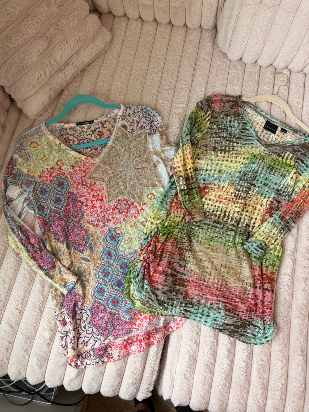 Multicolor Bold Printed Patterned 3/4 Sleeve V-Neck Tops Bundle